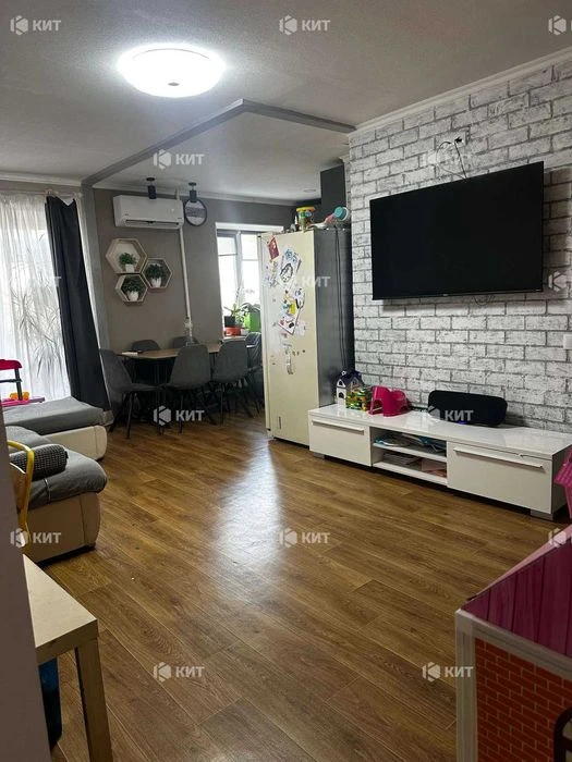 3 rooms, 56 sq. m., Pyatikhatki, Academician Kurchatov Ave. 11, RE-135170