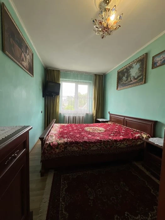 Центральна частина.В гарному стані продається квартира, вели
