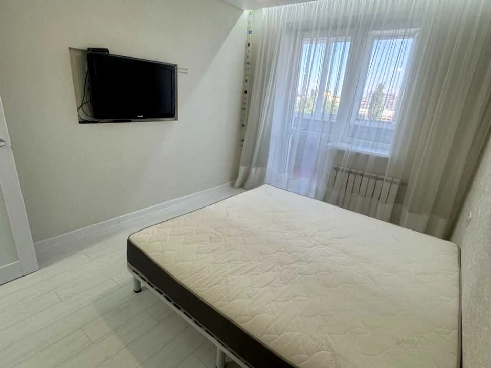 Apartment. Kharkiv, Rohatynska Levada Lane. (Ivanivskyi)