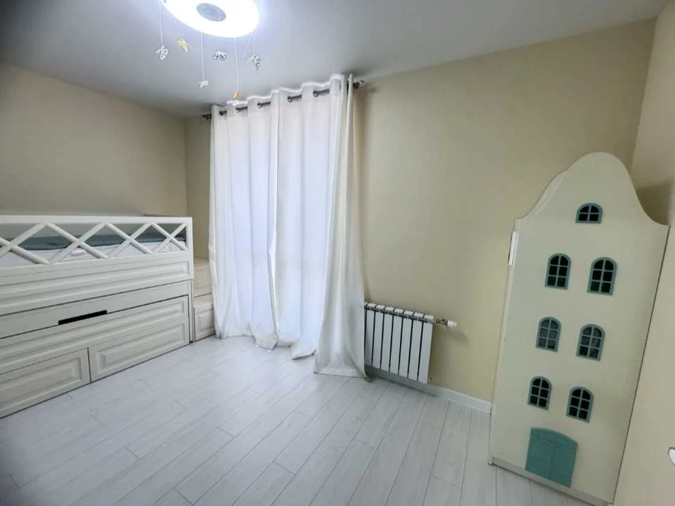 Apartment. Kharkiv, Rohatynska Levada Lane. (Ivanivskyi)