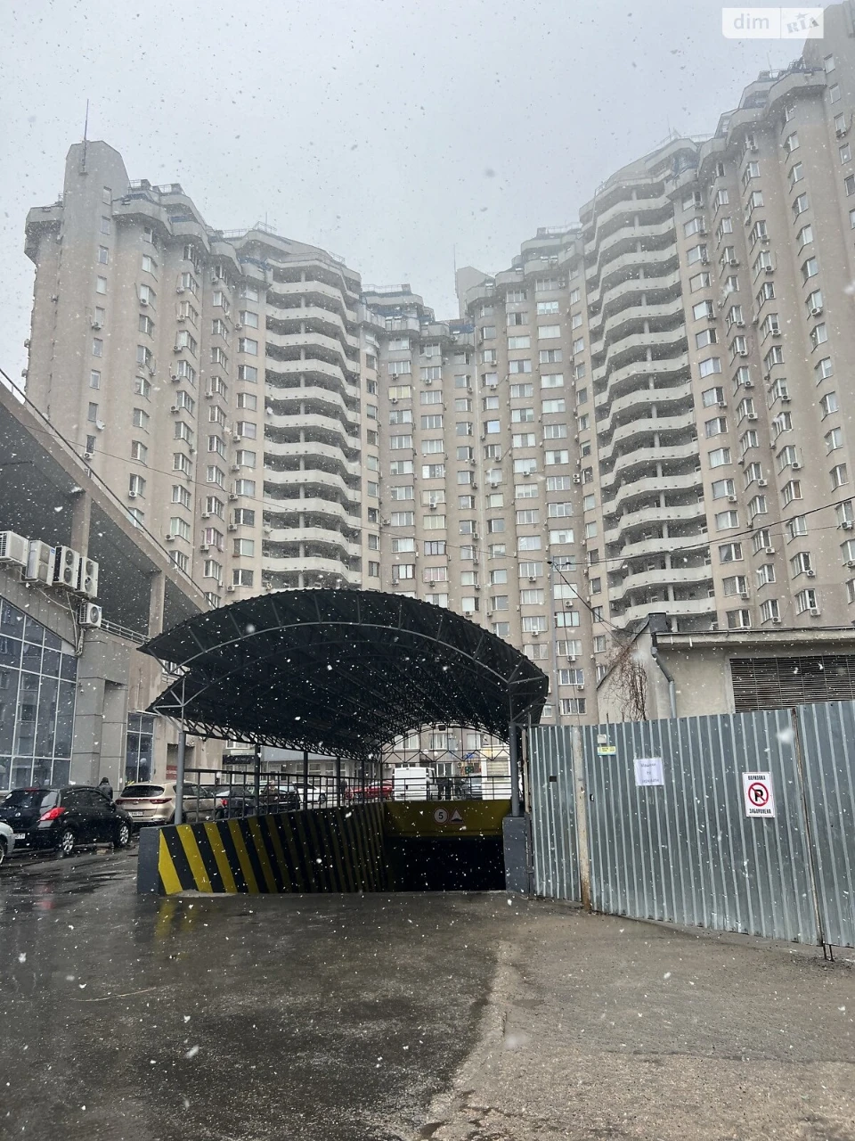 Продажа Подземный паркинг Приморский.