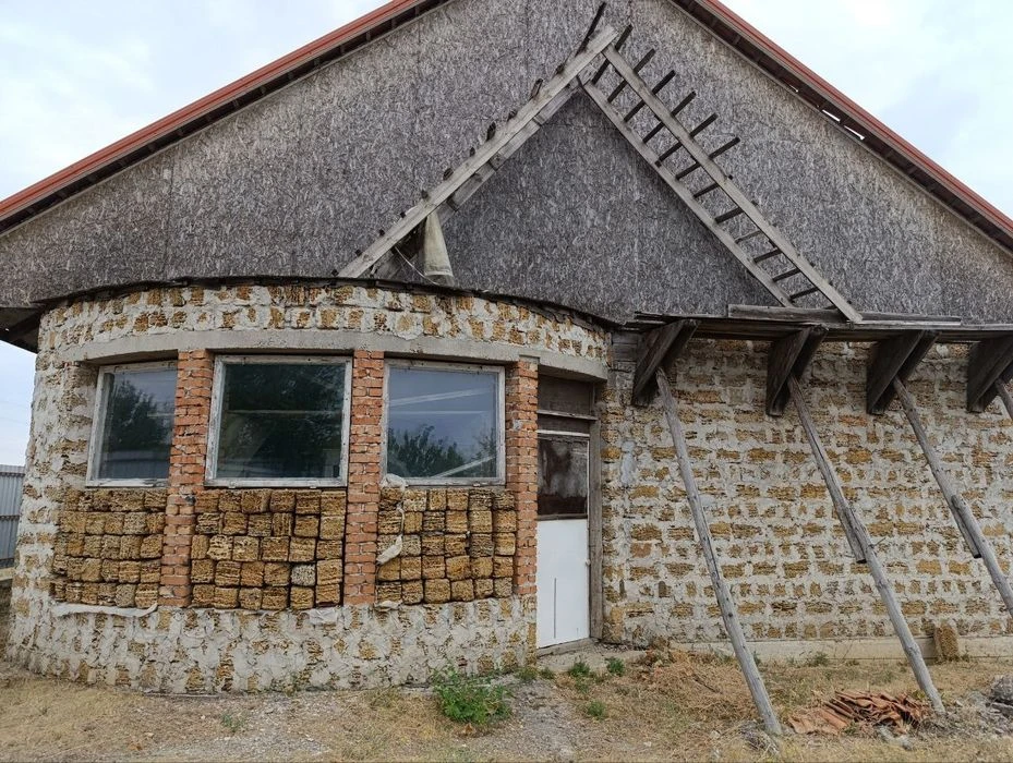 New construction beautiful house + garage Owner! Certificate