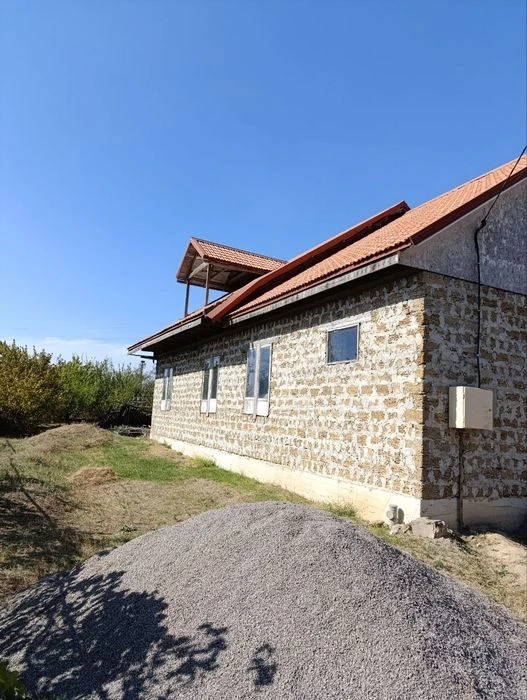 New construction beautiful house + garage Owner! Certificate