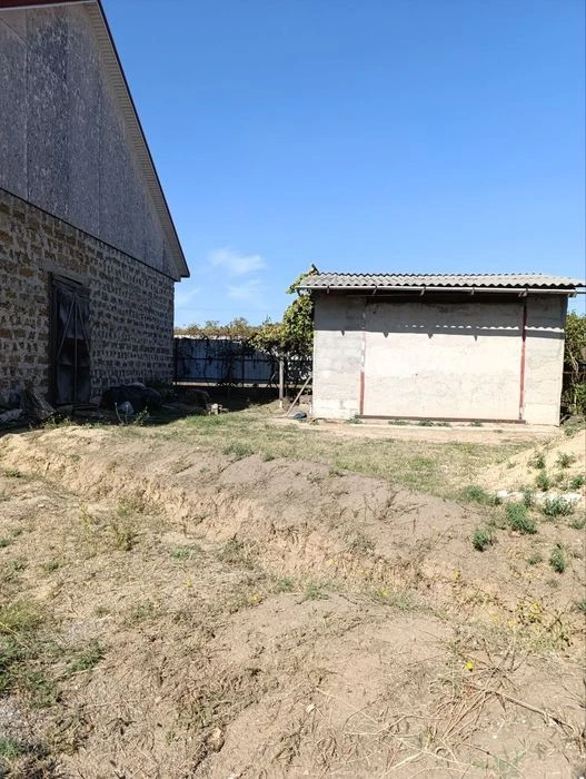 New construction beautiful house + garage Owner! Certificate