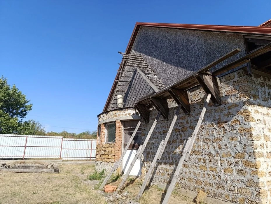 New construction beautiful house + garage Owner! Certificate