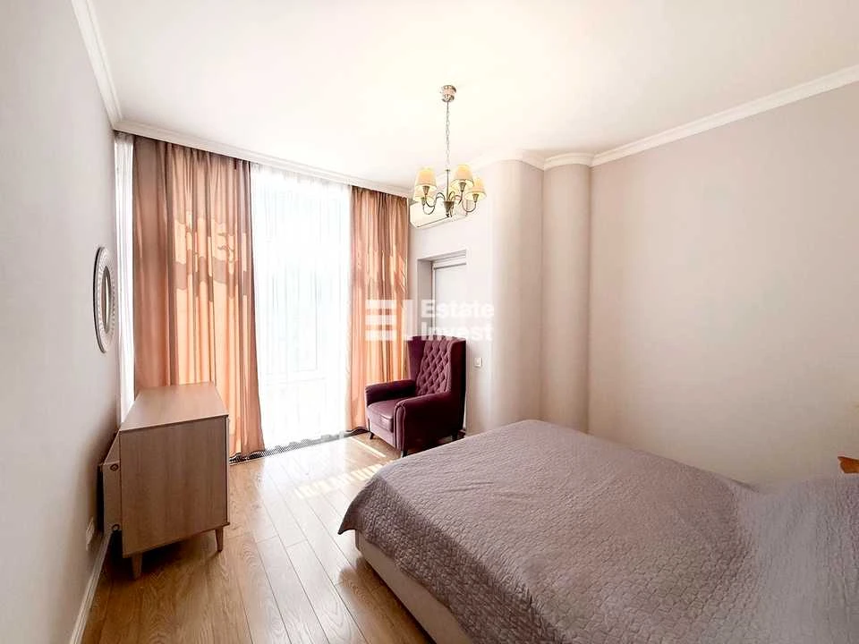 Apartment. Kharkiv, Yevhena Chykalenko Lane. (Karbysheva)