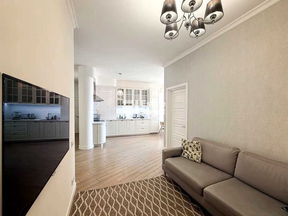 Apartment. Kharkiv, Yevhena Chykalenko Lane. (Karbysheva)