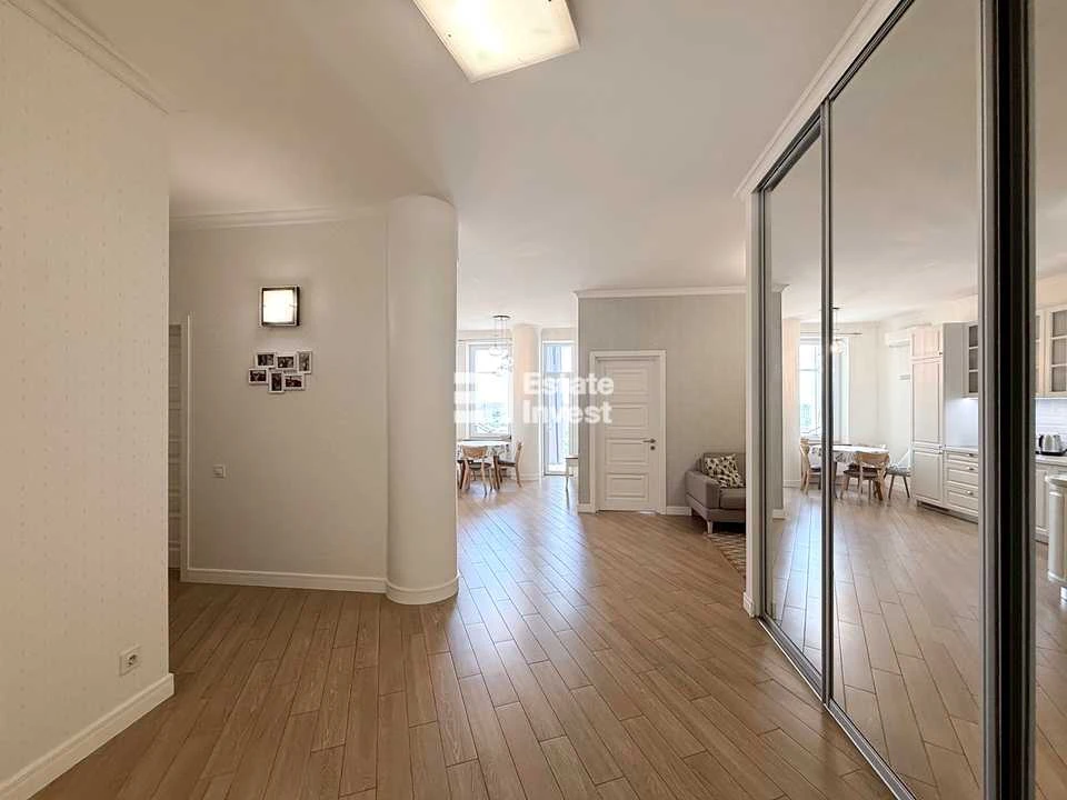 Apartment. Kharkiv, Yevhena Chykalenko Lane. (Karbysheva)