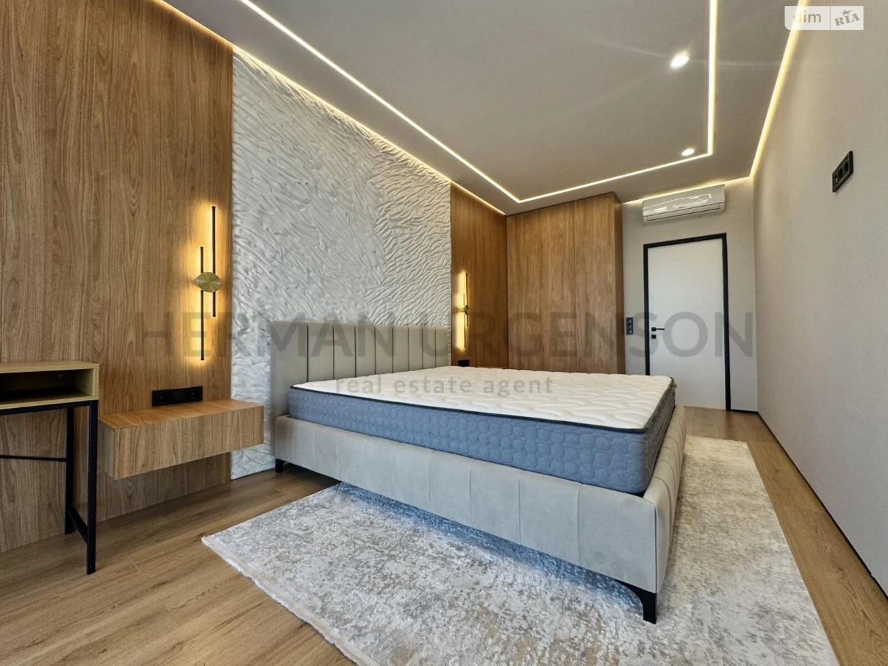 Продаж Квартира Новий