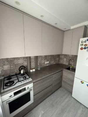 Продам 1 кімнатну квартиру Перемога 6 Победа пр. Героїв