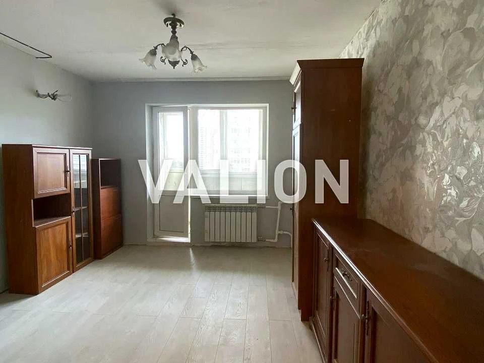 Apartment. Kyiv, Dragomanova St.