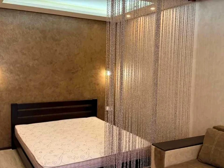 Apartment. Kharkiv, Myru St.