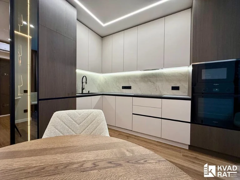 Stylish one and a half-story apartment with high-quality renovation in the Manhattan residential complex! 9 floors