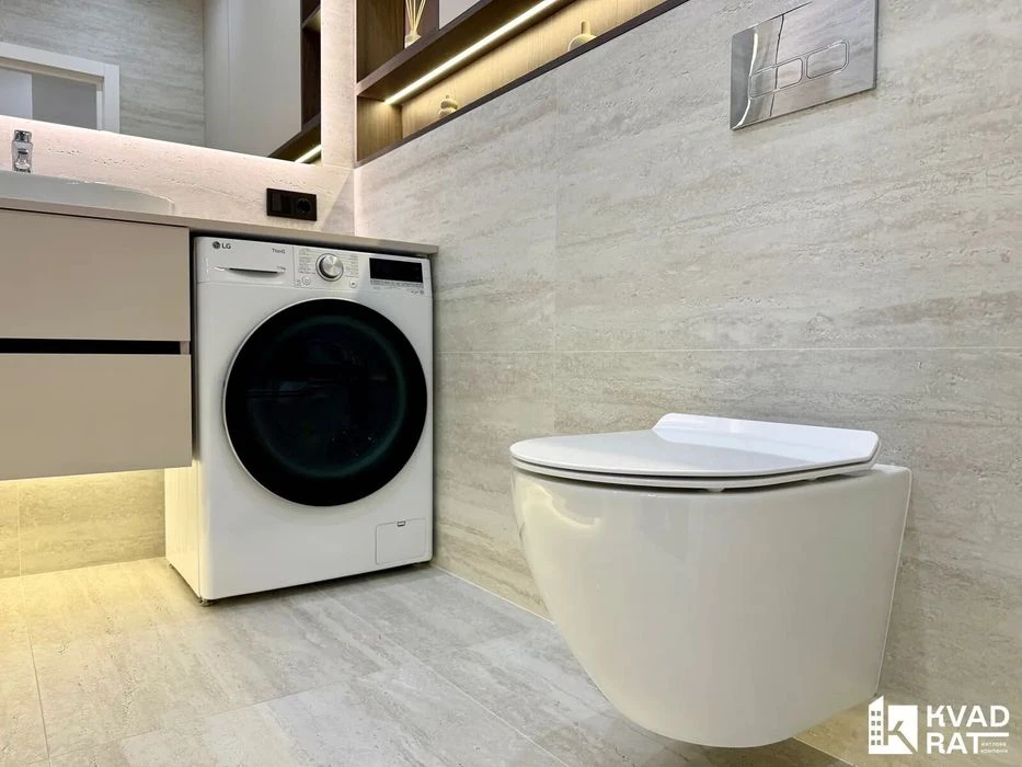 Stylish one and a half-story apartment with high-quality renovation in the Manhattan residential complex! 9 floors