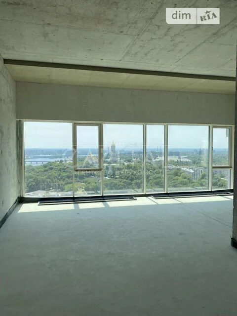Sale of 4-room apartment 209 sq. m on 11B Ivan Mazepy St. • ID 3