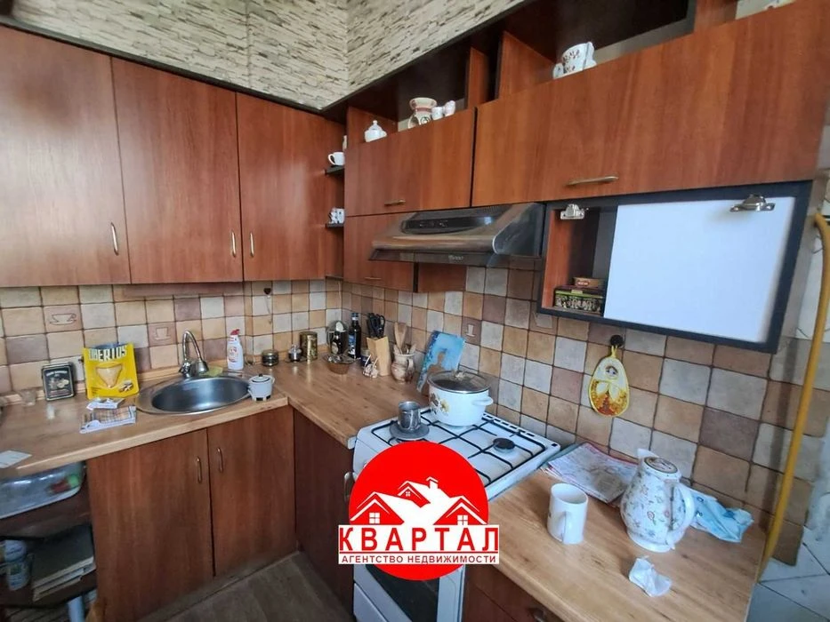 A 3-room, bright, full-length apartment for sale on P