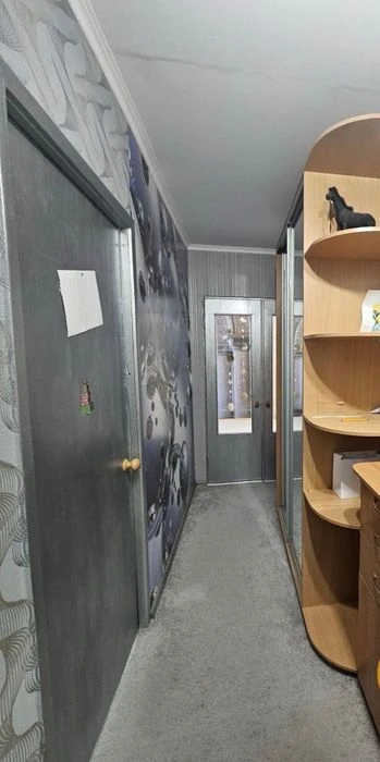 Продаётся 2 ком.кв.ул .Товарищеская на Бородинском!