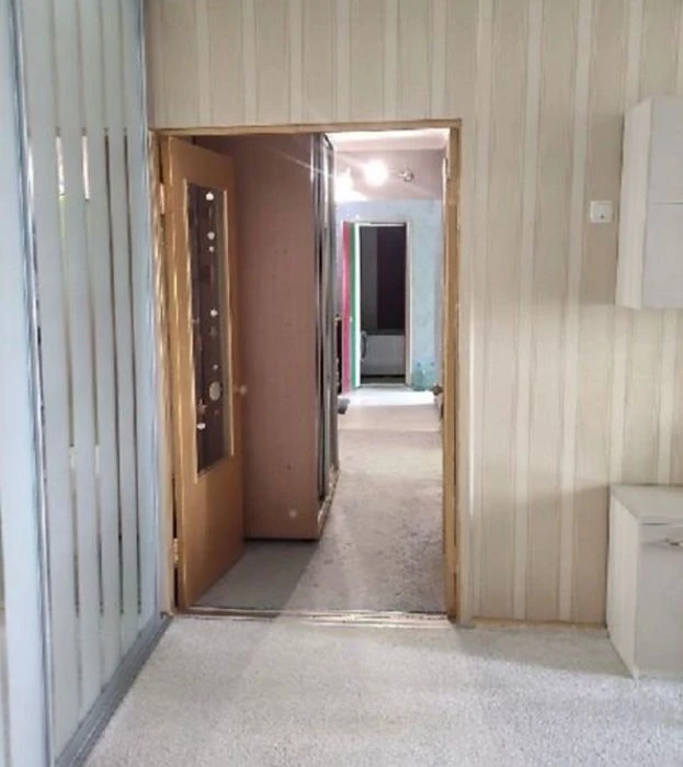 Продаётся 2 ком.кв.ул .Товарищеская на Бородинском!