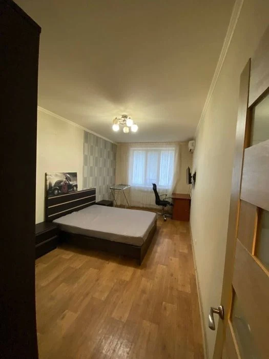 I will sell a 2-room apartment on Mystetstv Street, 7/9, Center, st. m. A