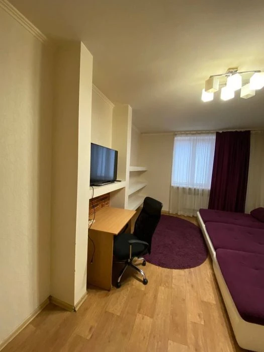 I will sell a 2-room apartment on Mystetstv Street, 7/9, Center, st. m. A