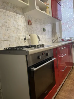 I will sell a 2-room apartment on Mystetstv Street, 7/9, Center, st. m. A