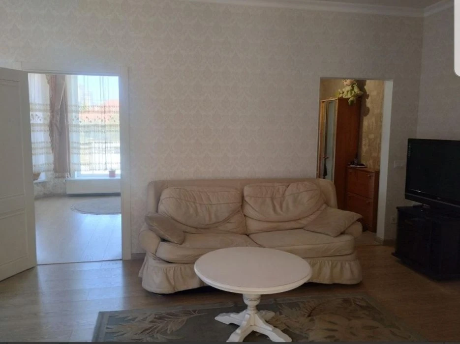 House with plot.  3 acres. Arcadia. Kamanina Lane