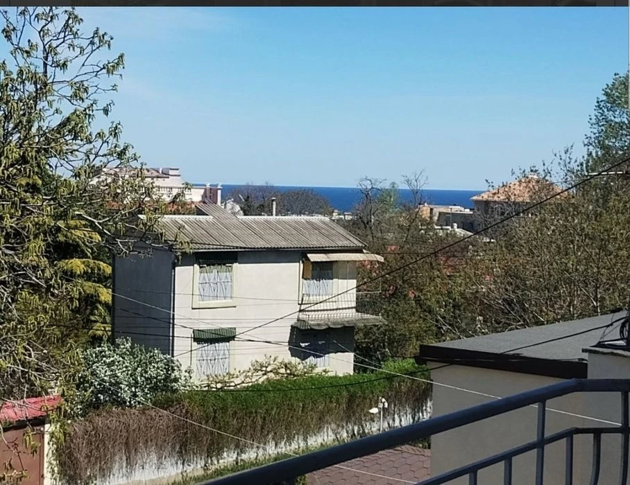 House with plot.  3 acres. Arcadia. Kamanina Lane