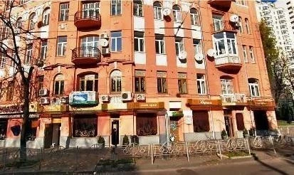 5-room apartment for sale 126 m², Sichovykh Striltsiv St.,