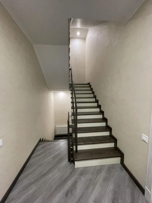 A townhouse is offered for sale in the Borodino residential complex.