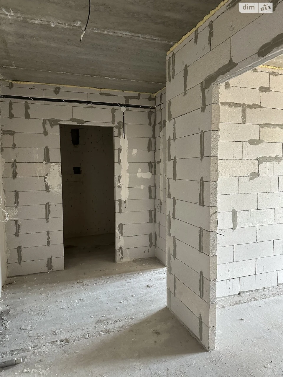 Продаж Квартира Завалля