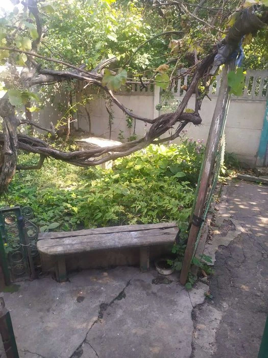 I will sell part of the house on Lyali Ratushnoi Street, 8289.