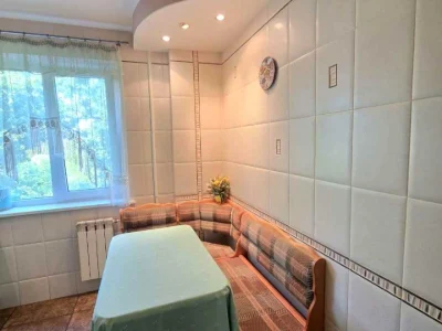 Apartment. Kharkiv, Svitla St.