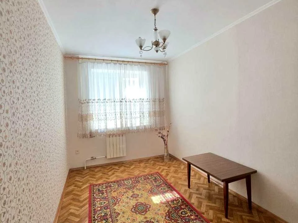 Apartment. Kharkiv, Svitla St.