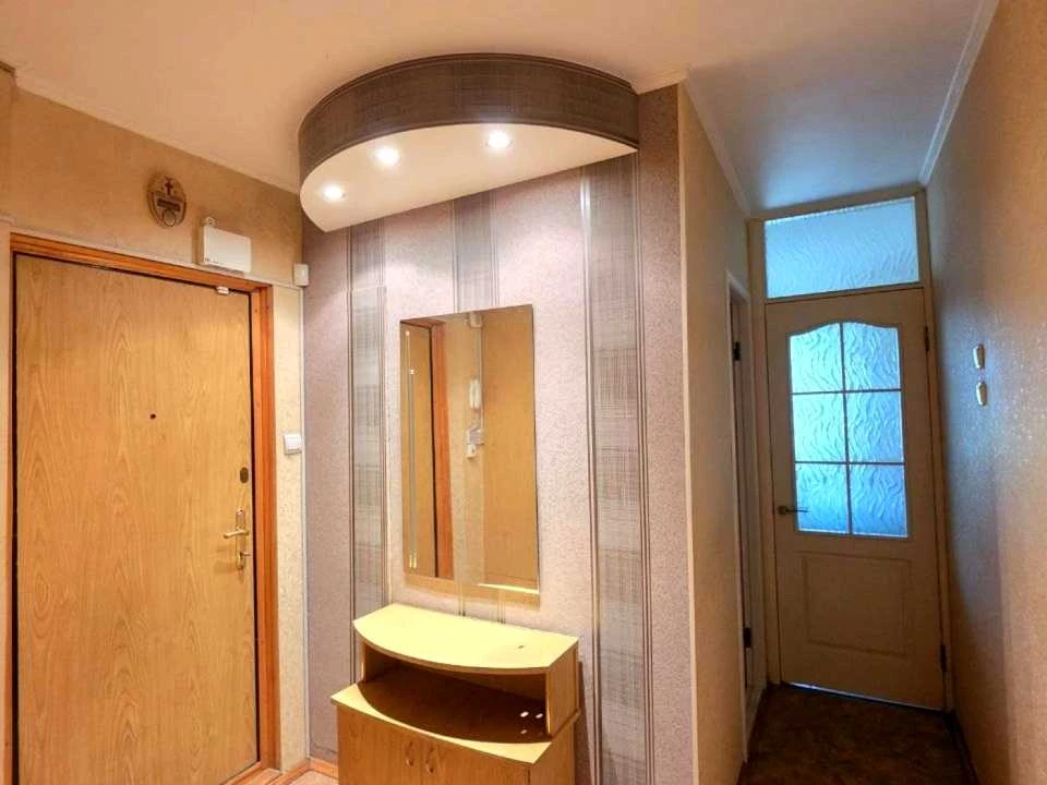 Apartment. Kharkiv, Svitla St.