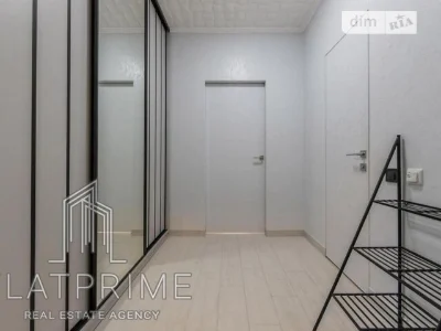 Sale of 1-room apartment 32 sq. m on Naberezhno-Rybalskaya street