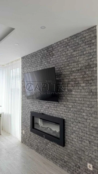 Residential complex Vidpochynok, 2-room apartment with renovation 71 m2, Svyatoshyns