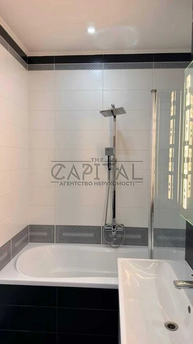 Residential complex Vidpochynok, 2-room apartment with renovation 71 m2, Svyatoshyns