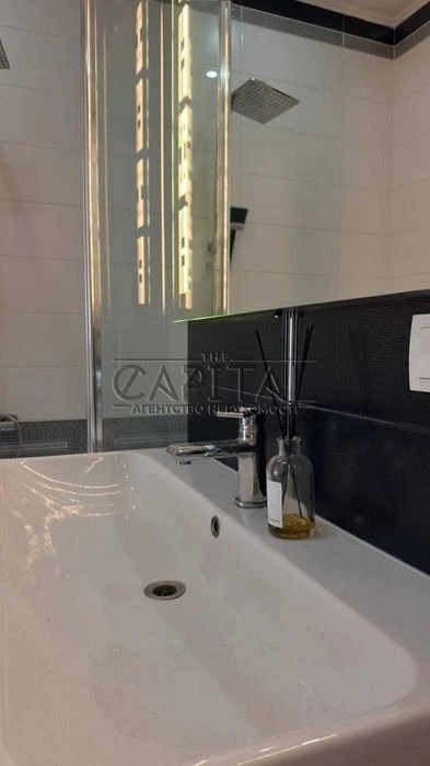 Residential complex Vidpochynok, 2-room apartment with renovation 71 m2, Svyatoshyns