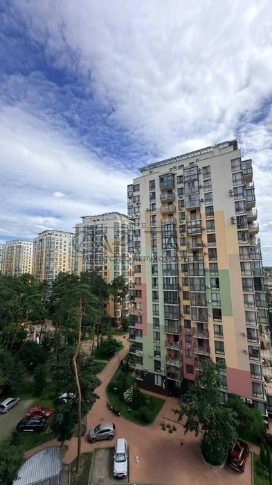 Residential complex Vidpochynok, 2-room apartment with renovation 71 m2, Svyatoshyns