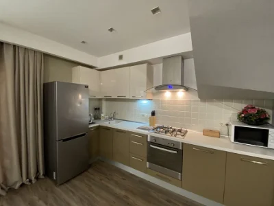 Rent a townhouse in the center of Arcadia
