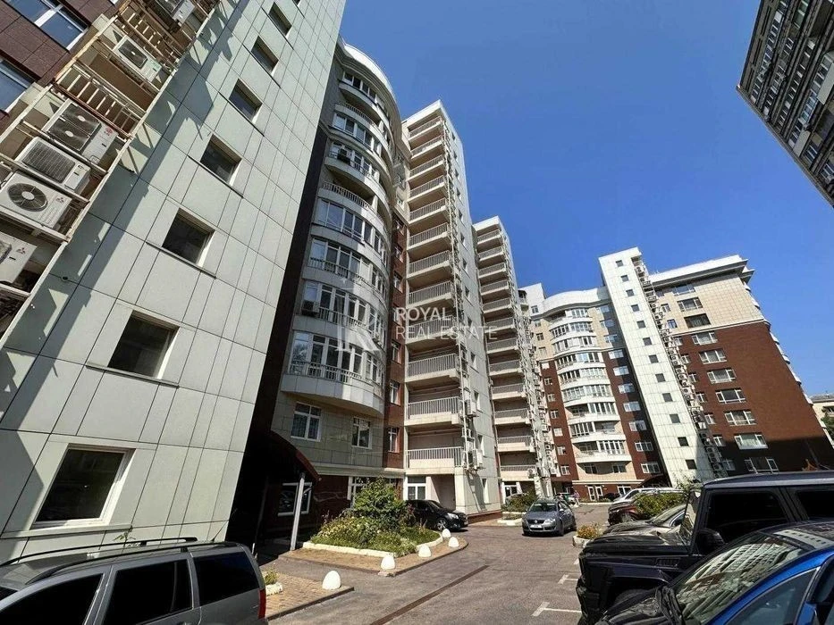Apartment for sale/Area 120 m2/metro Lybidska/Antonovycha St.