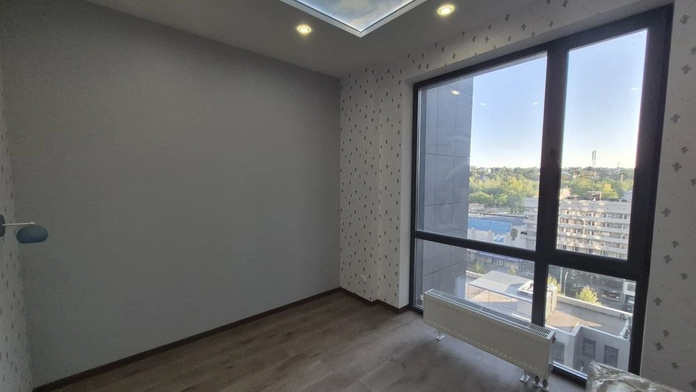 Продам 78 кв.м 3х комнатная, новостройка, центр, ЖК Женева, в