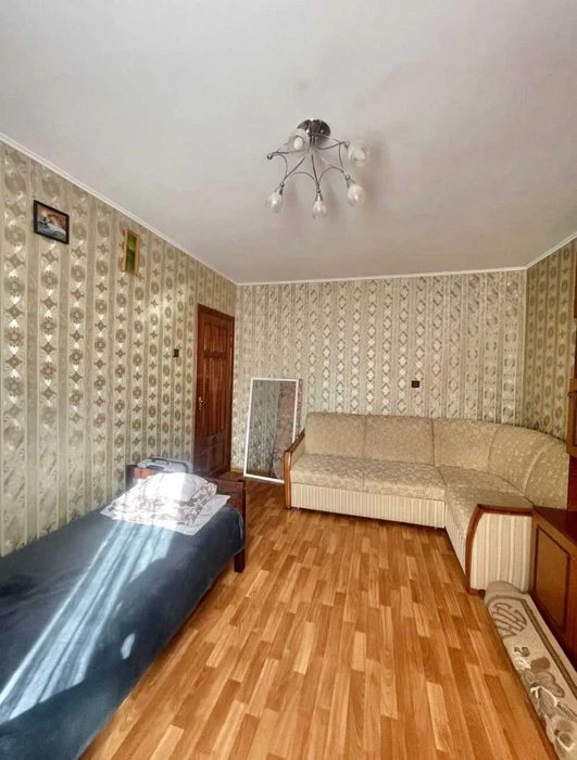 3 rooms, Tairov, Nebesnoy Sotny, Voucher, E-renew 6/9,