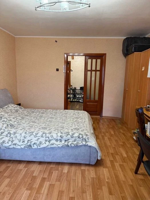 3 rooms, Tairov, Nebesnoy Sotny, Voucher, E-renew 6/9,