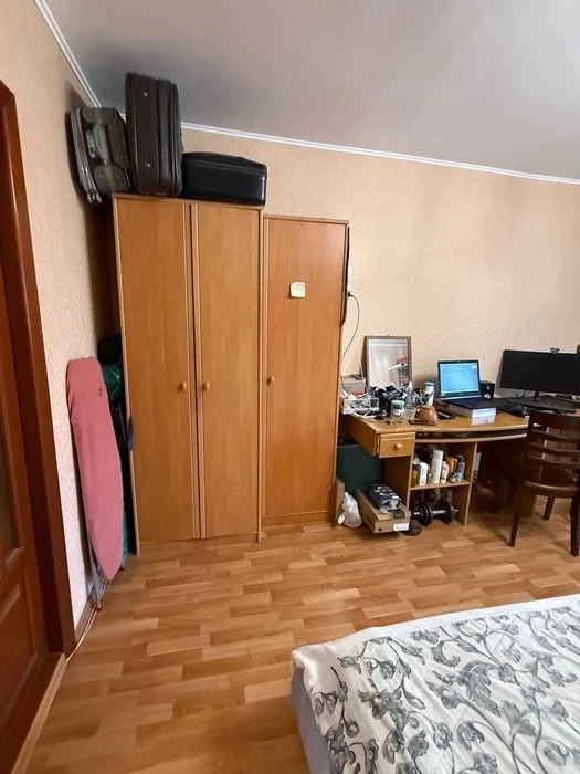 3 rooms, Tairov, Nebesnoy Sotny, Voucher, E-renew 6/9,