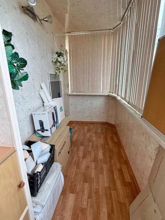 3 rooms, Tairov, Nebesnoy Sotny, Voucher, E-renew 6/9,