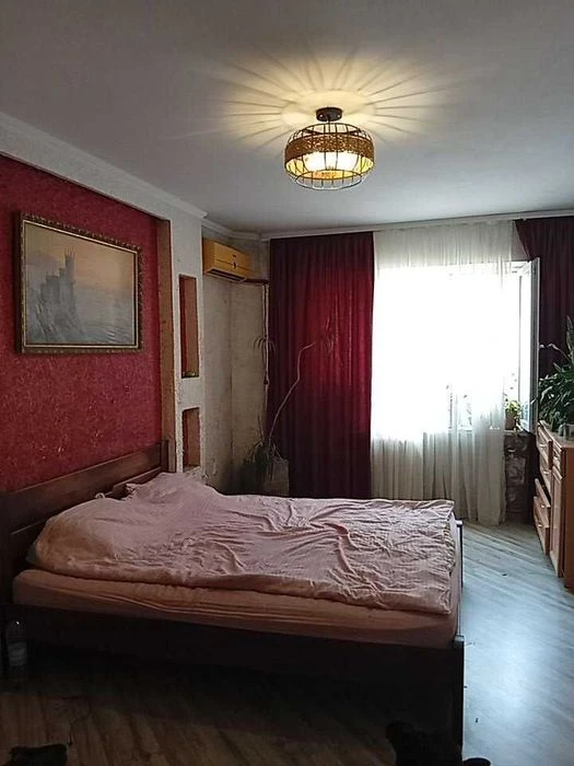 Продам 5 кімнатну квартиру на Глушко/Ельдорадо.
