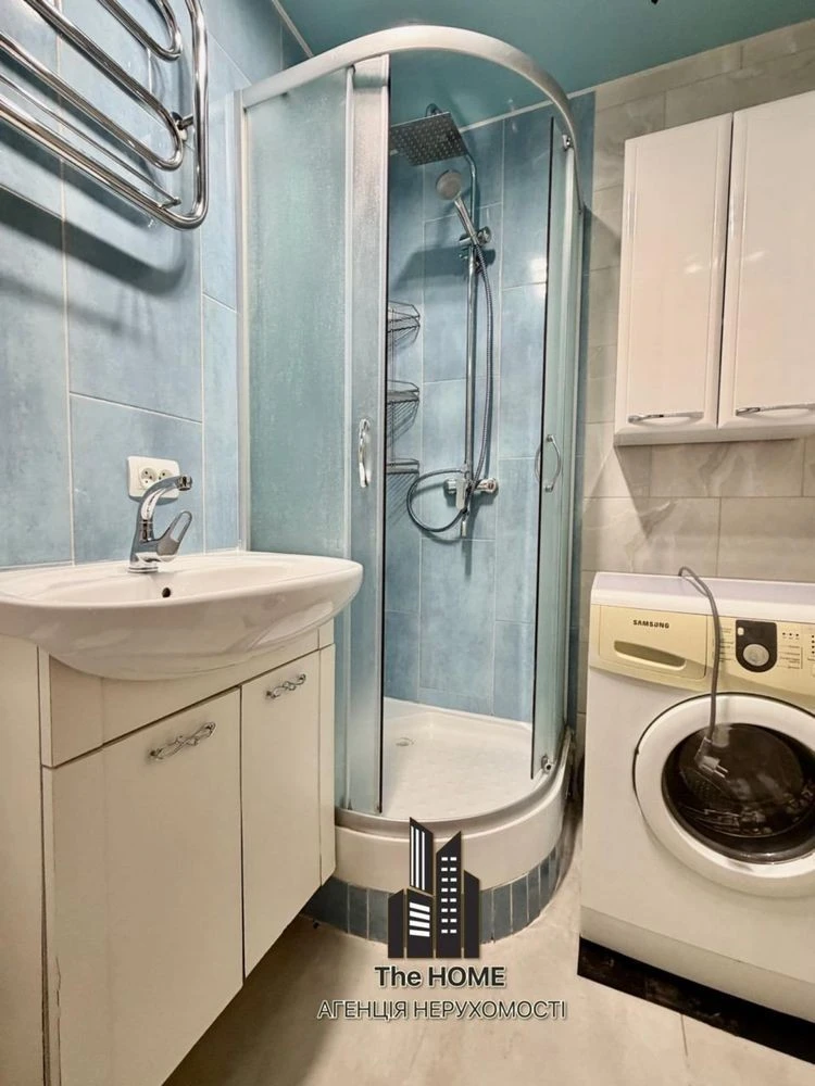 3-room apartment for sale, Vaclav Havel Street 75A