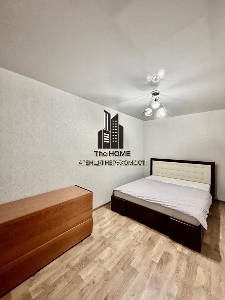 3-room apartment for sale, Vaclav Havel Street 75A