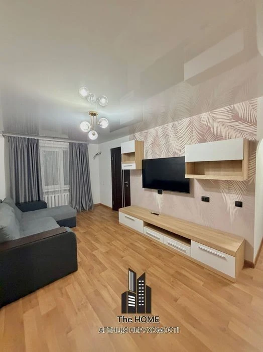 3-room apartment for sale, Vaclav Havel Street 75A